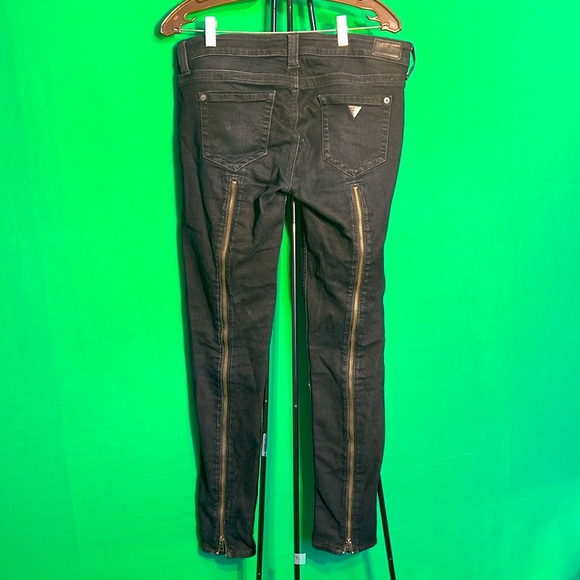 Size 29 Guess Skinny Jeans with Long Golden Zipper Back Legs - Picture 3 of 14